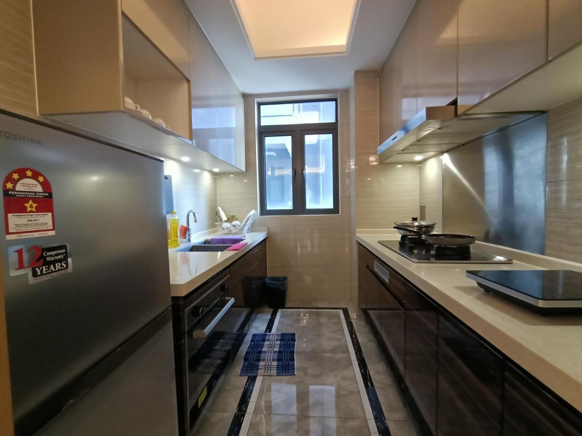 R&F Princess Cove Premium Homestay Famaily Джохор Бахру Екстериор снимка